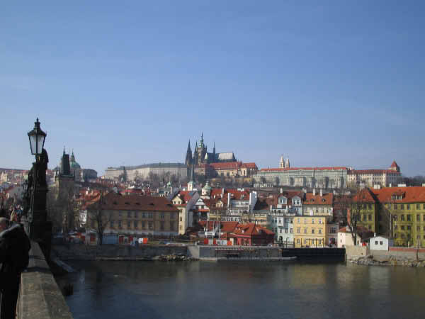 The big castle outside of prague.